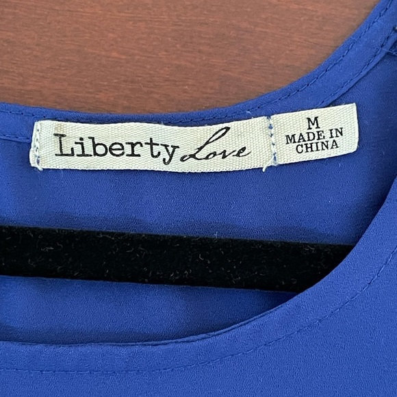 LIBERTY LOVE Woman’s color blocked blouse size Medium - Picture 3 of 7